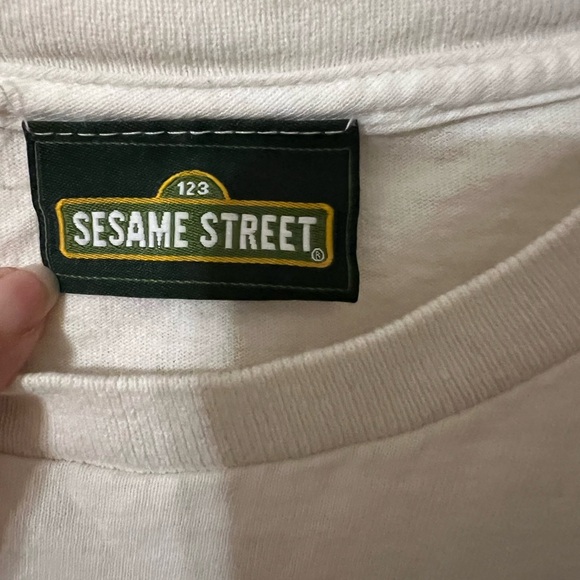 Sesame Street Ivory T-Shirt with Logo and Characters - Picture 3 of 3